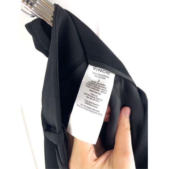 Vince. Pleat Front Short Women’s Size 2‎ Black MSRP $245 - Picture 10 of 13